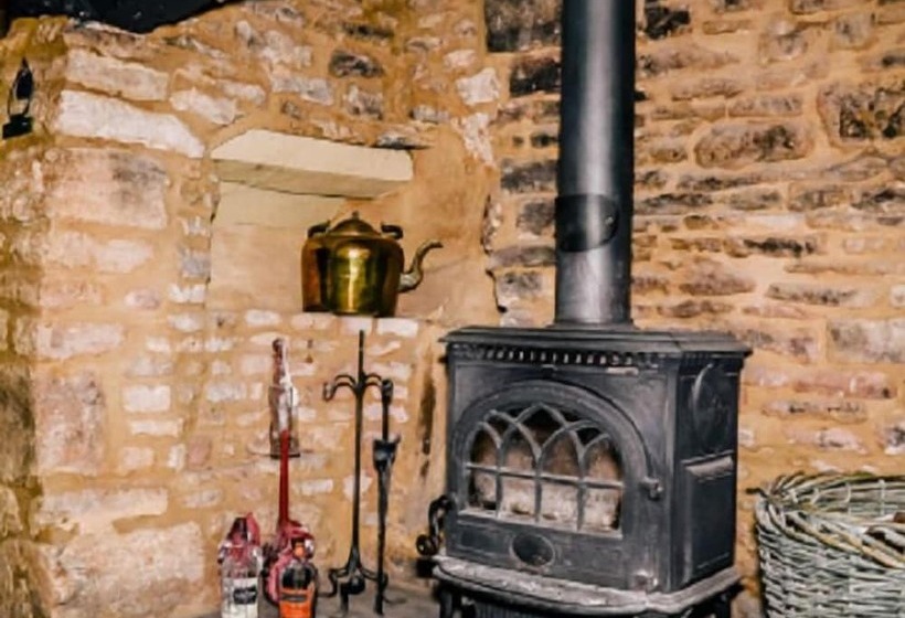 فندق The Bell Inn Charlbury