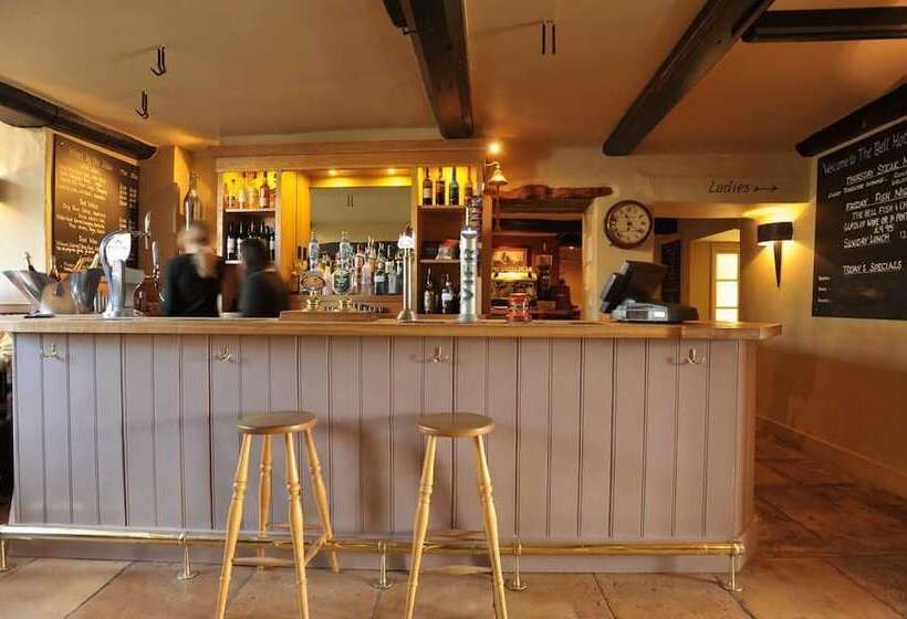 فندق The Bell Inn Charlbury