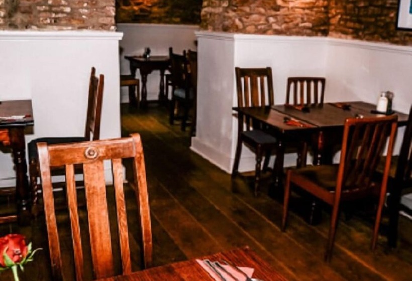 فندق The Bell Inn Charlbury