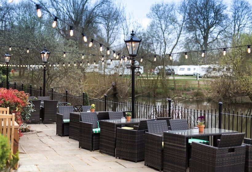 Отель The Bridge