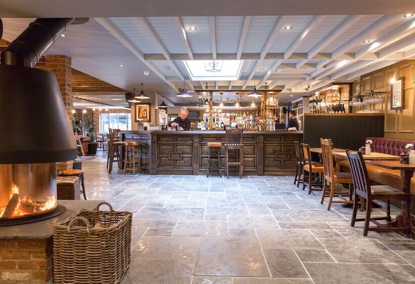 Отель The Bridge