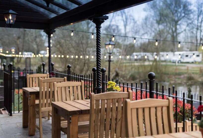 Отель The Bridge