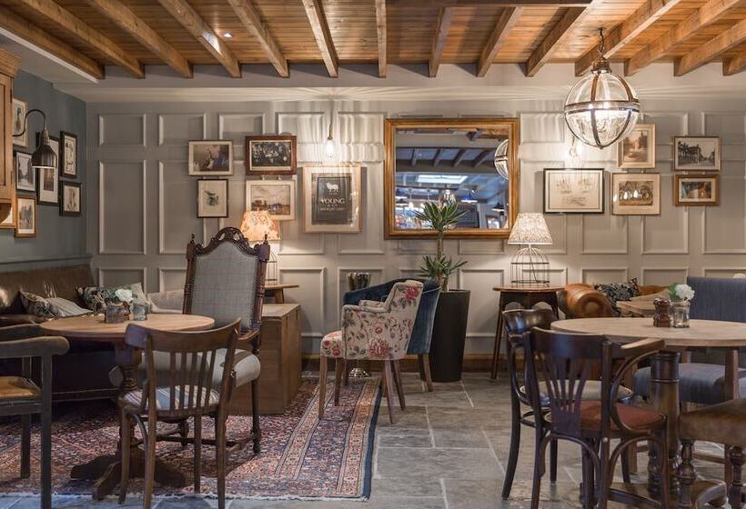 Отель The Bridge