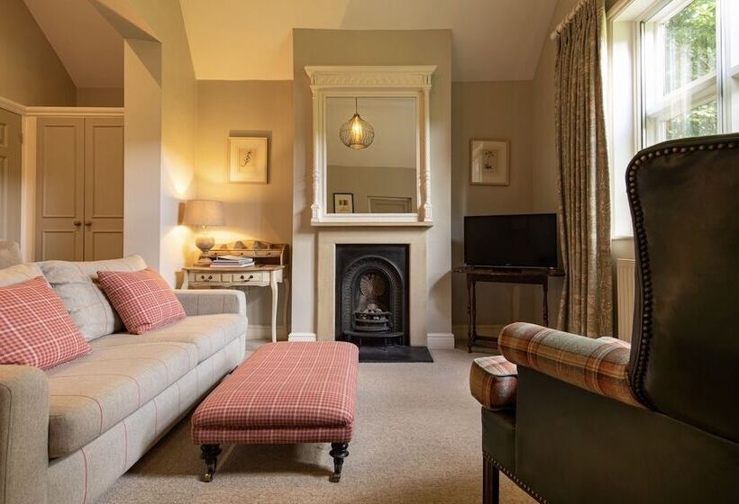 ホテル The Five Arrows