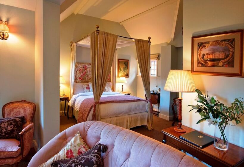 ホテル The Five Arrows