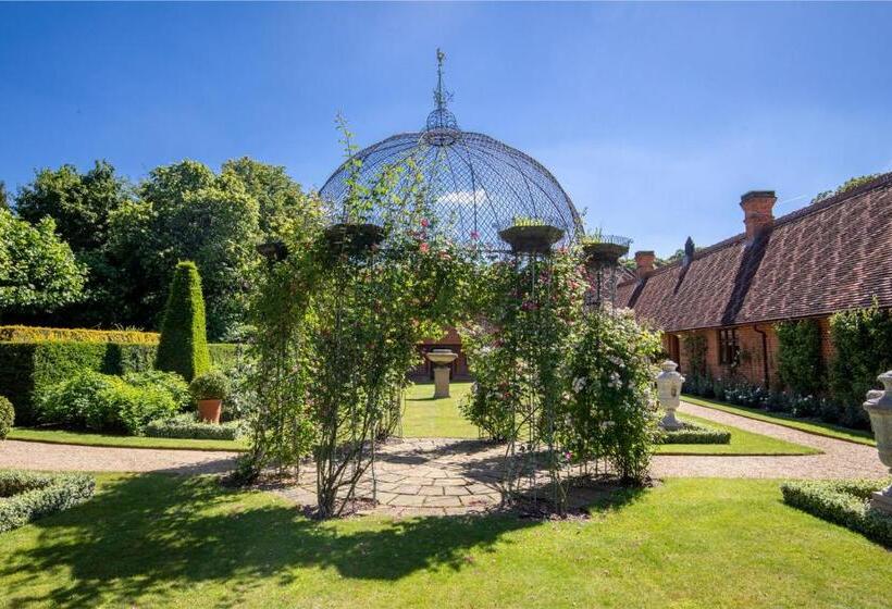 ホテル The Five Arrows