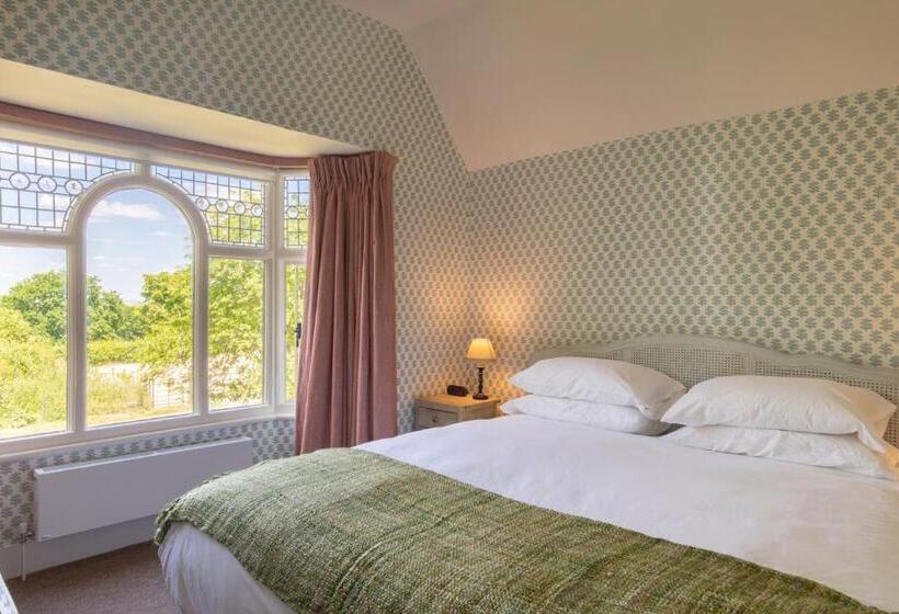 ホテル The Five Arrows