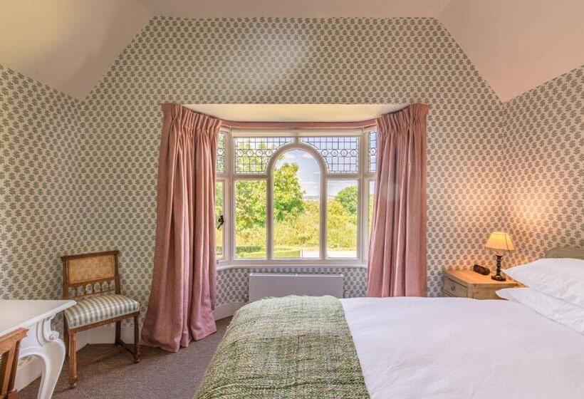 ホテル The Five Arrows