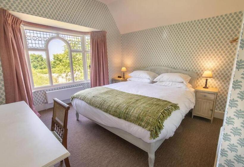 ホテル The Five Arrows