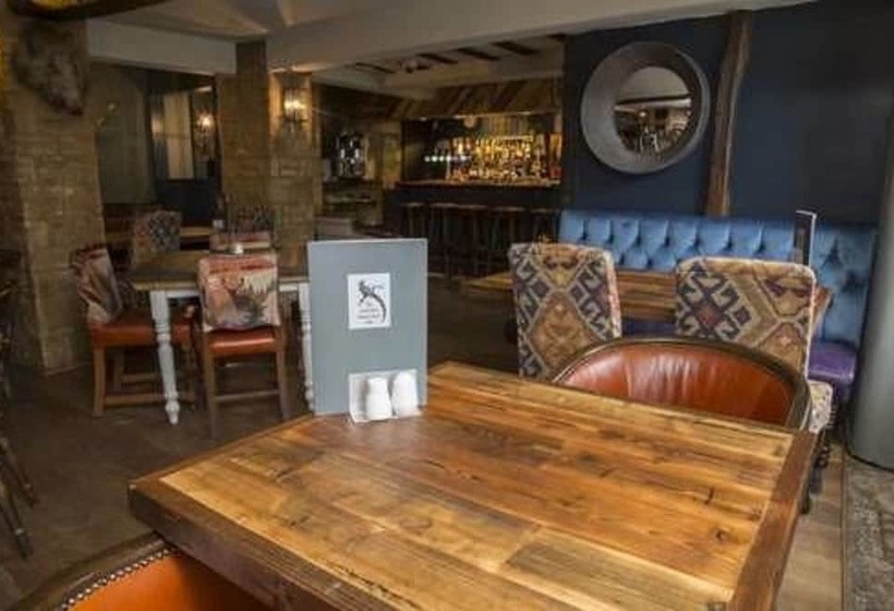 فندق The Golden Pheasant