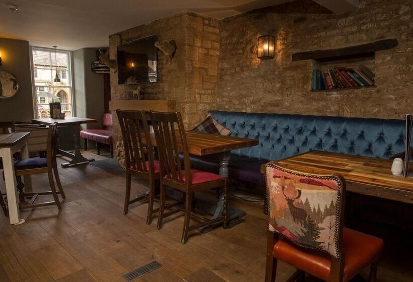 فندق The Golden Pheasant