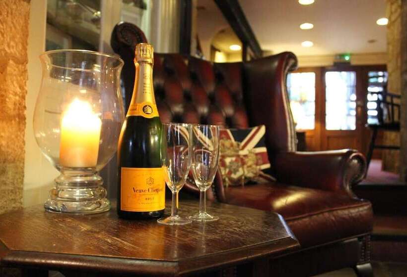 فندق The Golden Pheasant