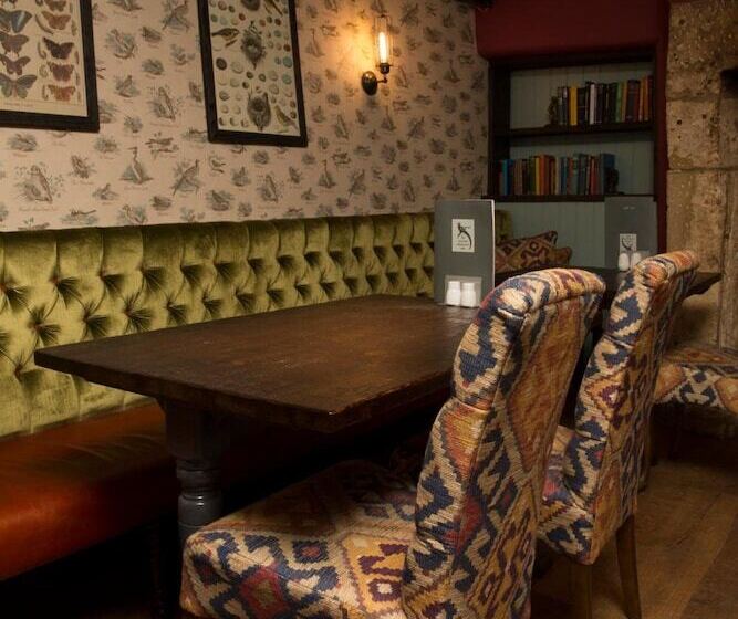 فندق The Golden Pheasant