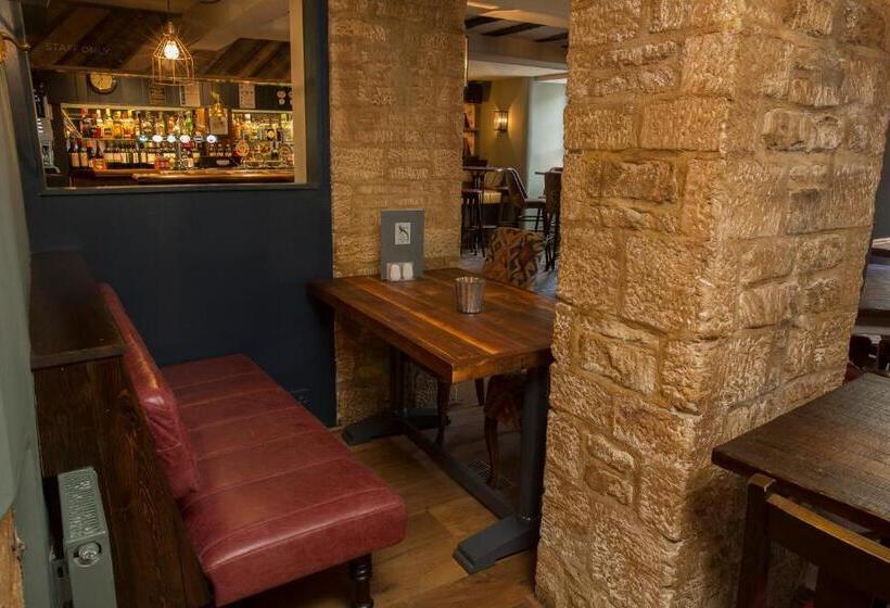 فندق The Golden Pheasant