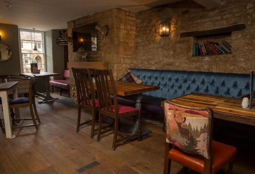 فندق The Golden Pheasant