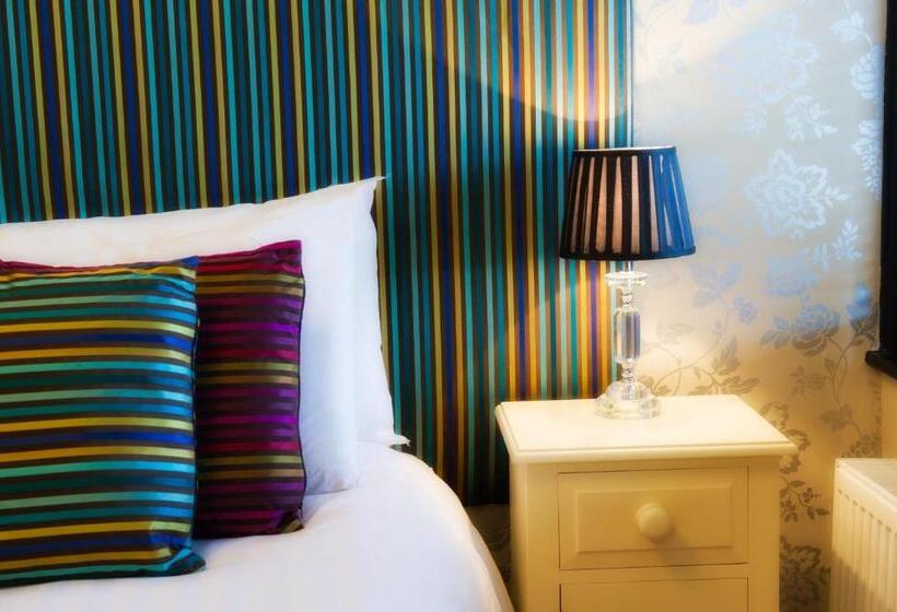 ホテル The Grafton