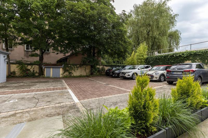 ホテル The Originals Boutique, Hôtel De La Balance, Montbéliard