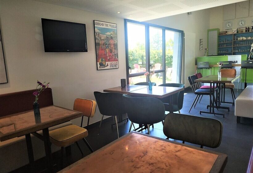 فندق Hôtel La Verriaire   The Originals