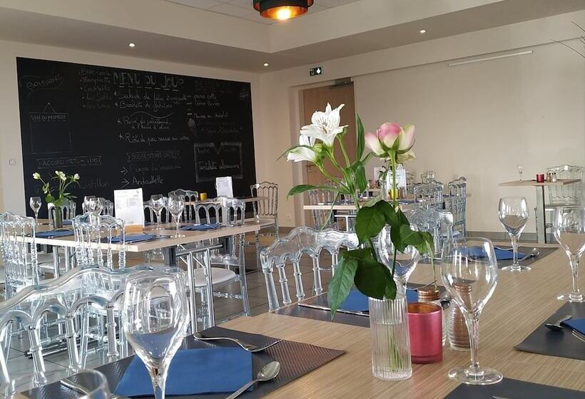 فندق Hôtel La Verriaire   The Originals