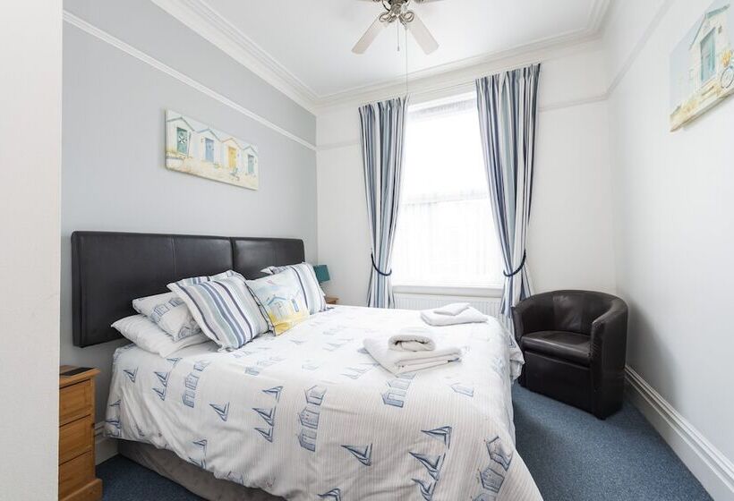 فندق The Pebbles   Adults Only