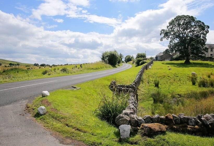 ホテル The Pheasant Inn