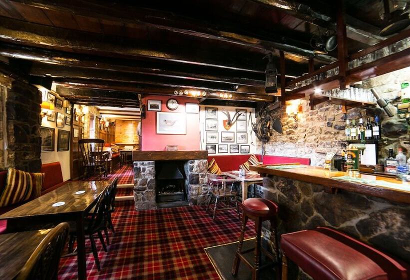 호텔 The Pheasant Inn