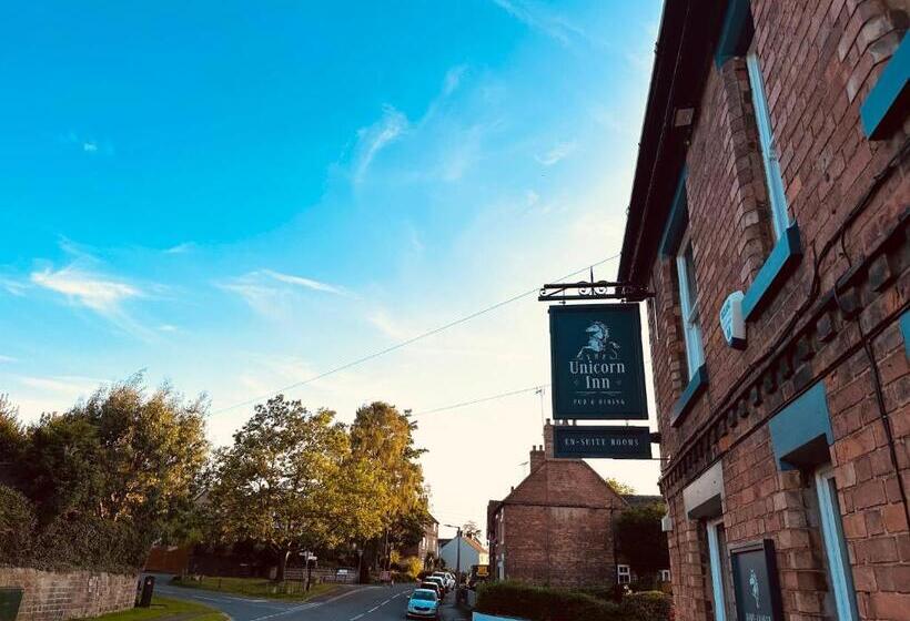 酒店 The Unicorn Inn