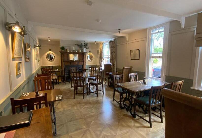 酒店 The Unicorn Inn