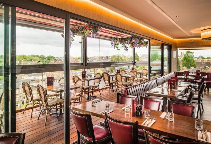 The Varsity Hotel & Spa