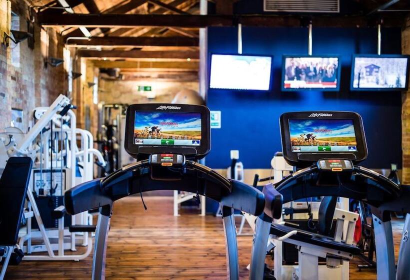 The Varsity Hotel & Spa