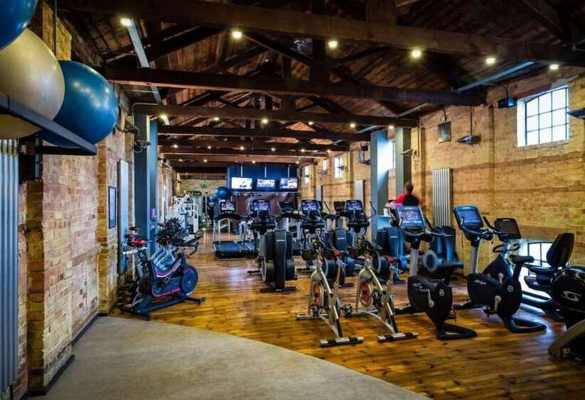 The Varsity Hotel & Spa