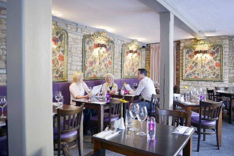 Отель The White Hart Royal, Moretoninmarsh, Cotswolds