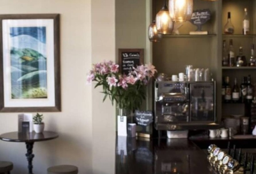 Отель The White Horse Inn