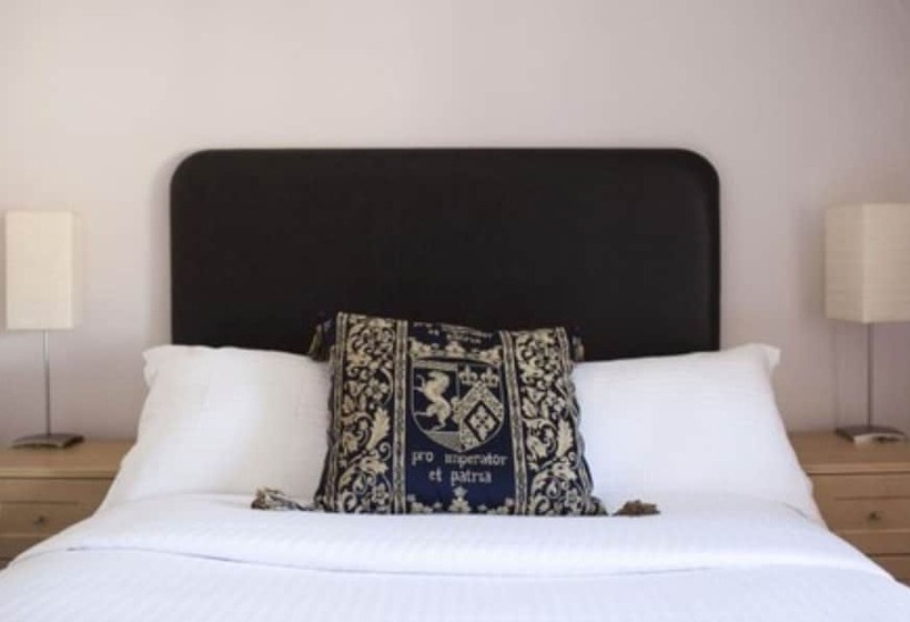 Отель The White Horse Inn