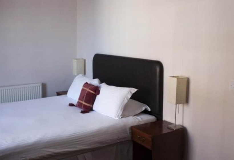 Отель The White Horse Inn