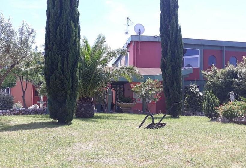 Отель Tropic Hôtel