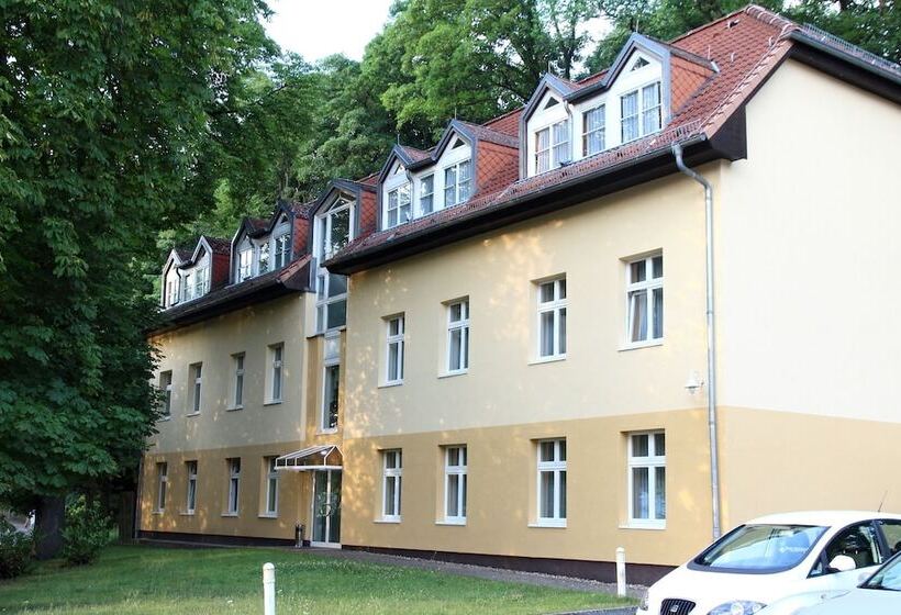 ホテル Und Restaurant Kranichsberg