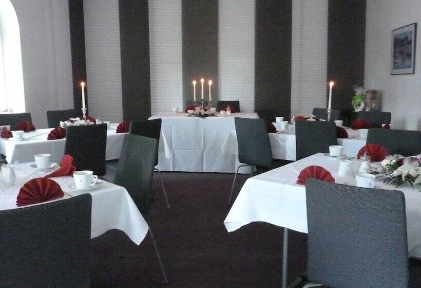 בית מלון כפרי Und Restaurant Kranichsberg