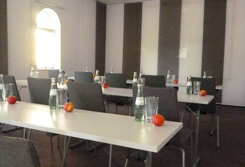 ホテル Und Restaurant Kranichsberg