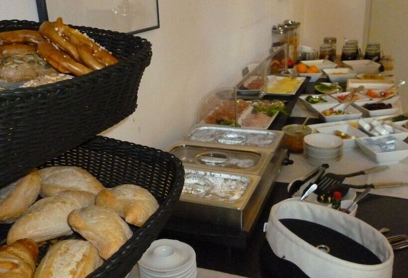 ホテル Und Restaurant Kranichsberg