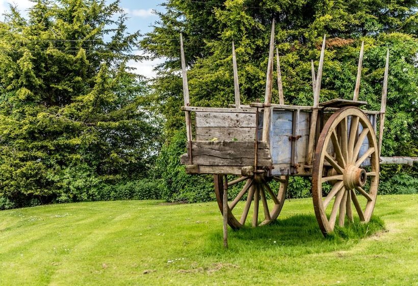 Отель Widbrook Grange