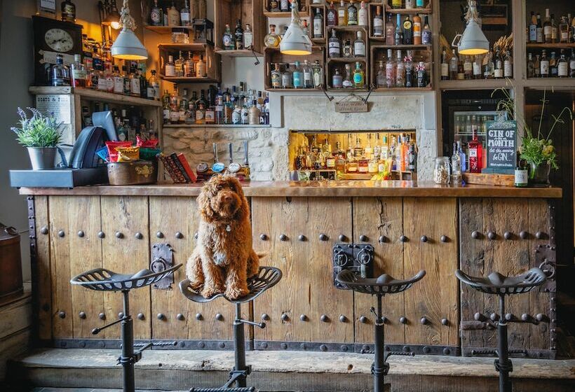 Отель Widbrook Grange