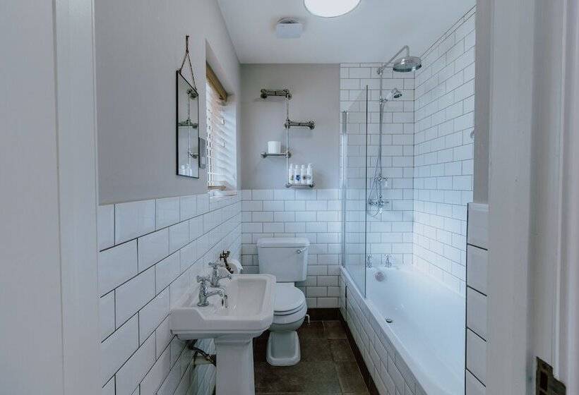 Отель Widbrook Grange