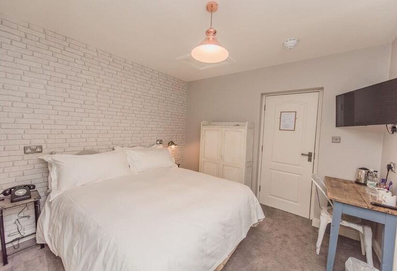 Отель Widbrook Grange