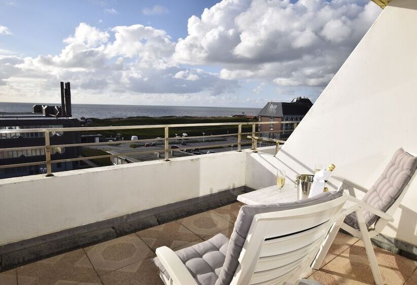 Отель Wiking Sylt