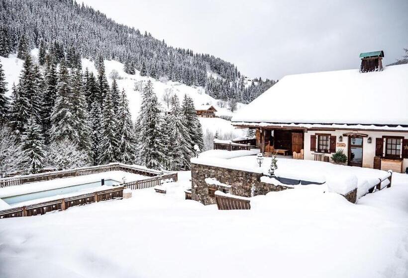 Les Chalets De La Serraz