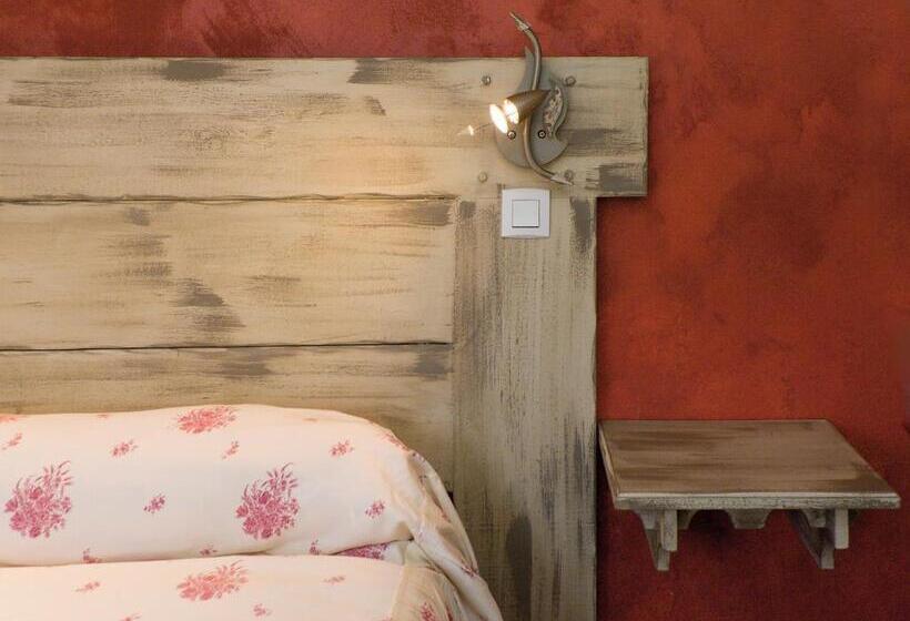 Logis Hotel Restaurant Planes