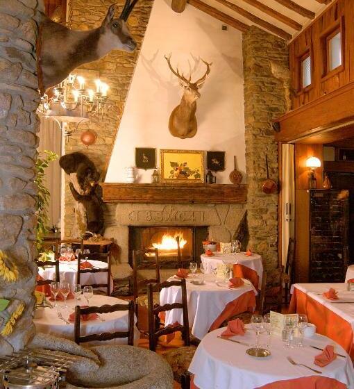 Logis Hotel Restaurant Planes