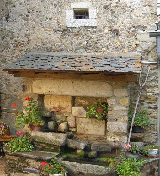 Logis Hotel Restaurant Planes