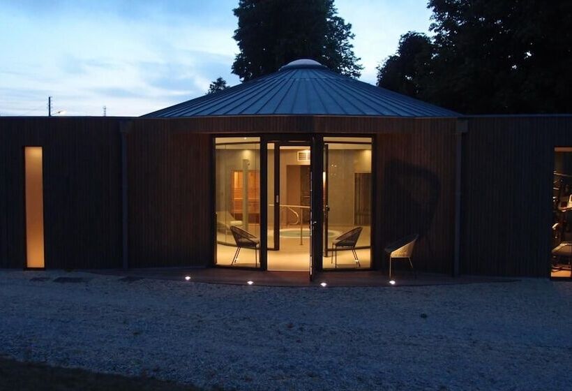 Logis Le Parc Hotel & Spa